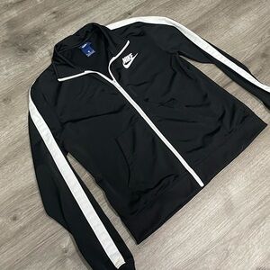 Vintages Nike Black and White Stripes Track Jacket